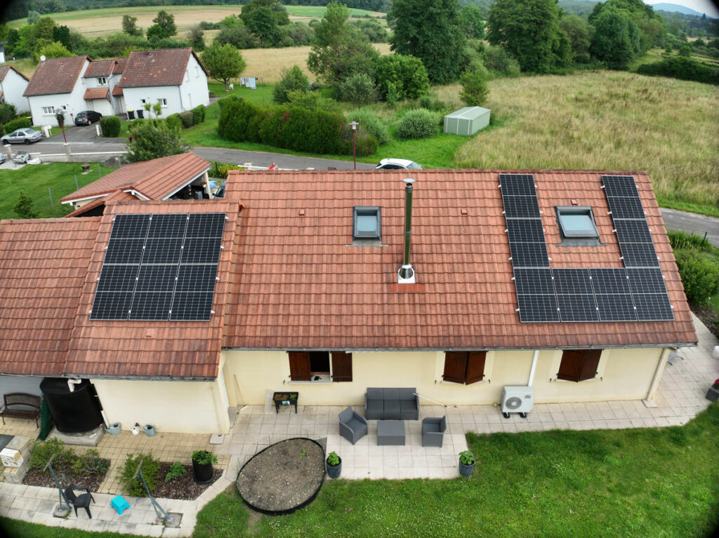 installation-panneaux-solaires-coiseveaux