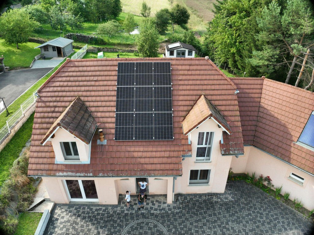 installation-panneaux-solaires-colombier