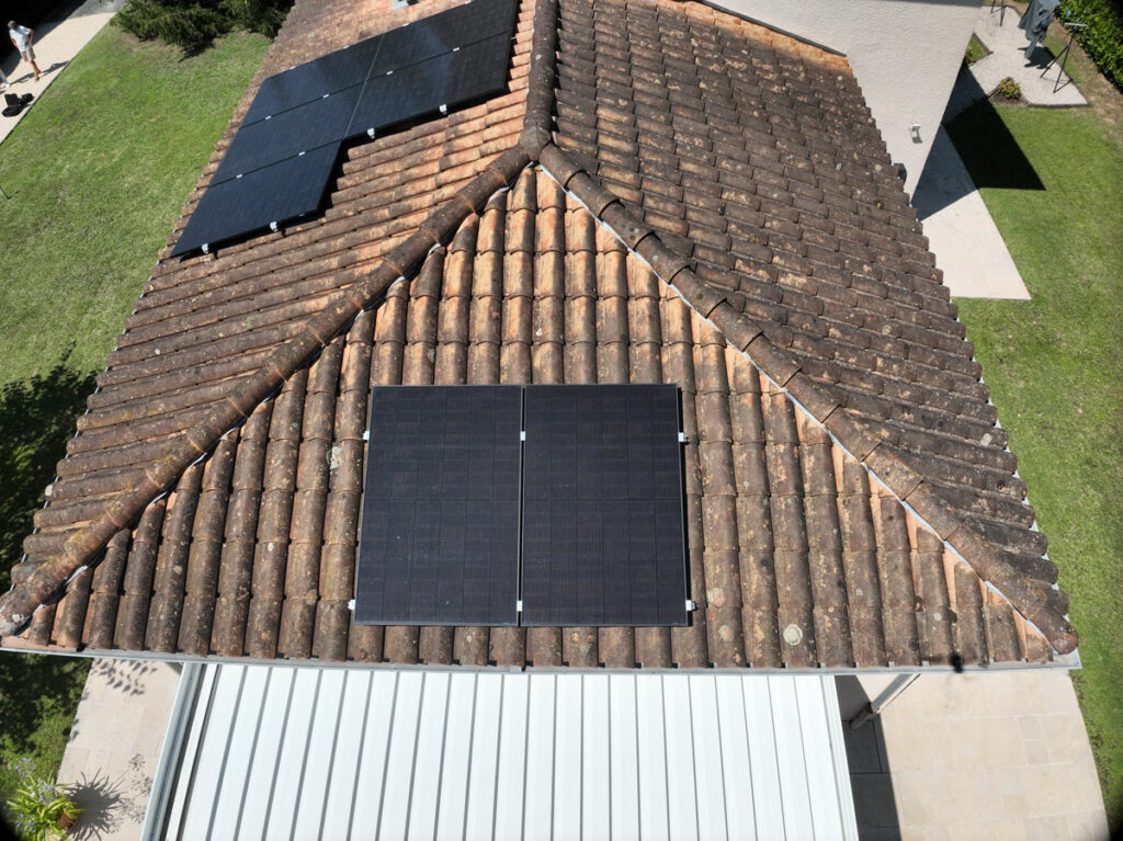 installation-panneaux-solaires-massieux3