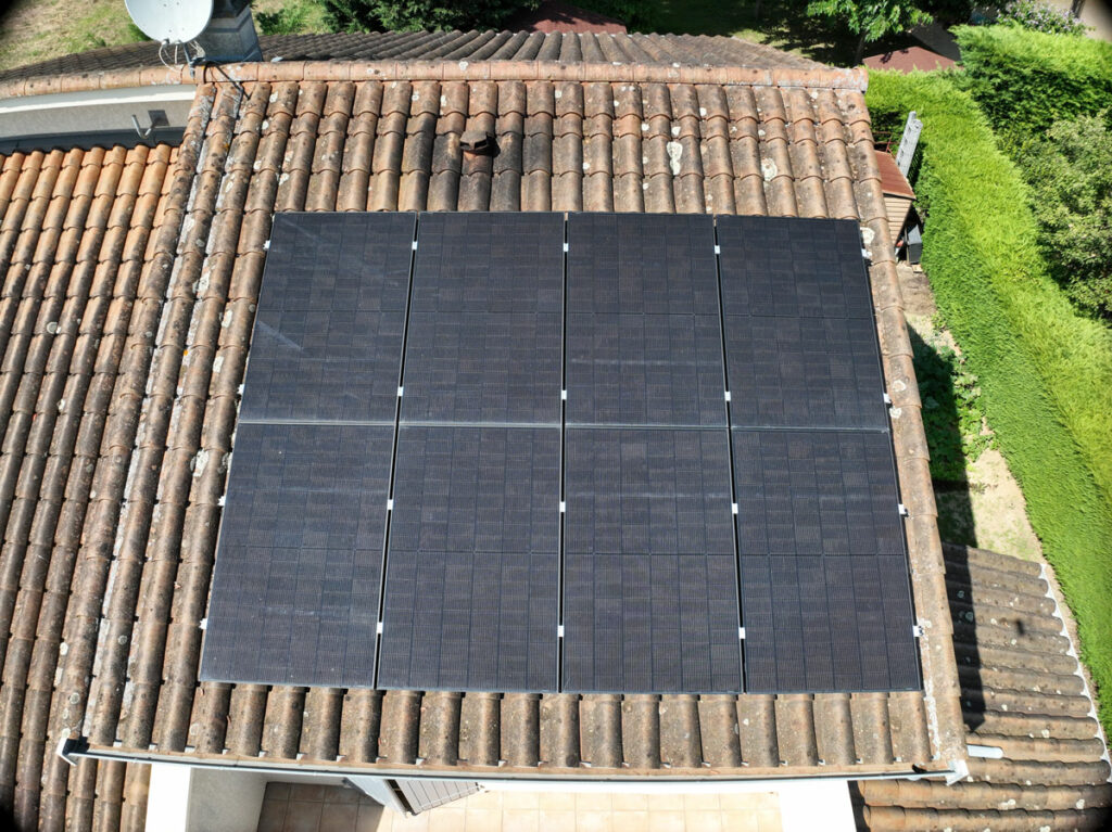 installation-panneaux-solaires-parcieux2